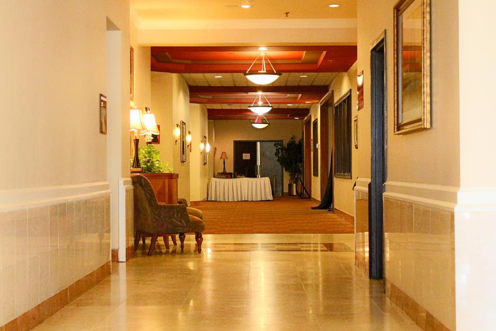 Hotel Ramada Plaza By Wyndham Atlanta Airport College Park Esterno foto