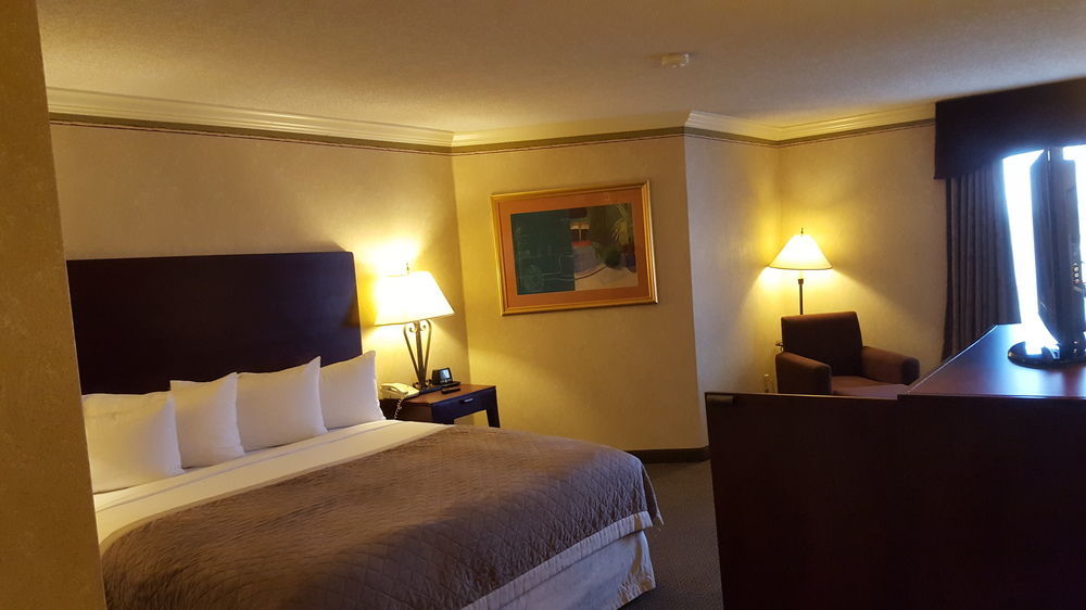 Hotel Ramada Plaza By Wyndham Atlanta Airport College Park Esterno foto