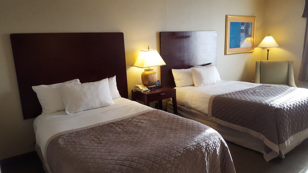 Hotel Ramada Plaza By Wyndham Atlanta Airport College Park Esterno foto