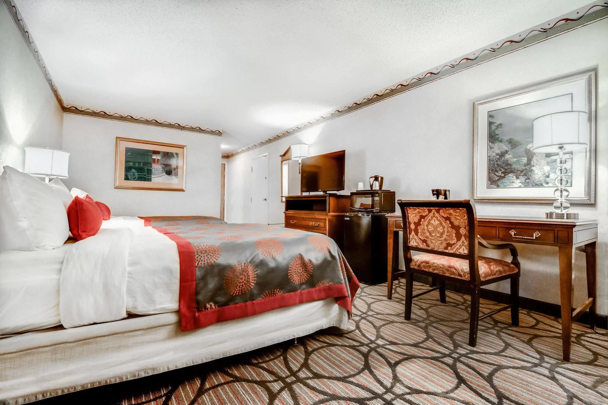 Hotel Ramada Plaza By Wyndham Atlanta Airport College Park Esterno foto