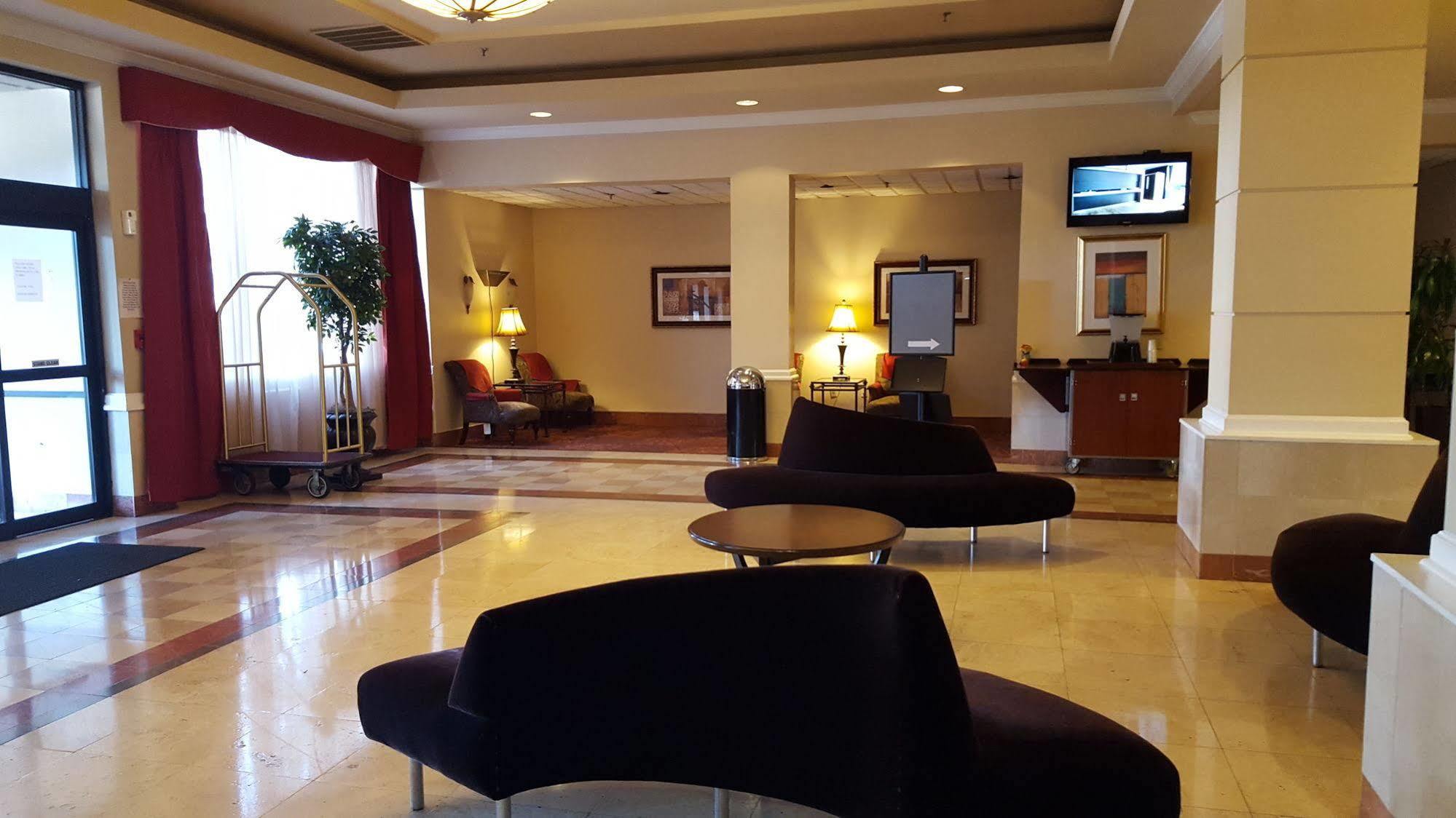 Hotel Ramada Plaza By Wyndham Atlanta Airport College Park Esterno foto